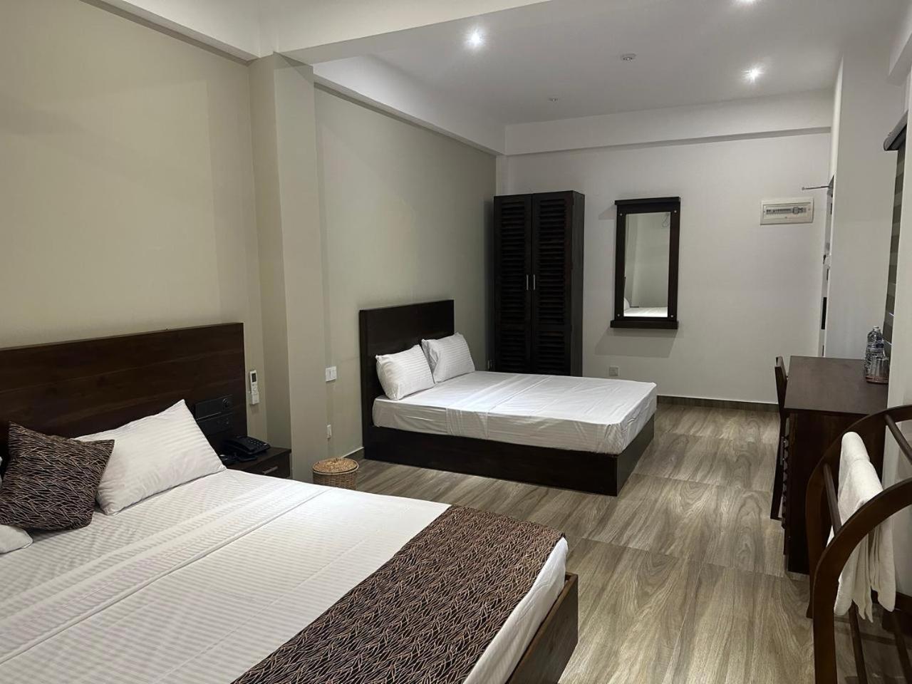 Cocos Polhena Hotel Matara Kültér fotó