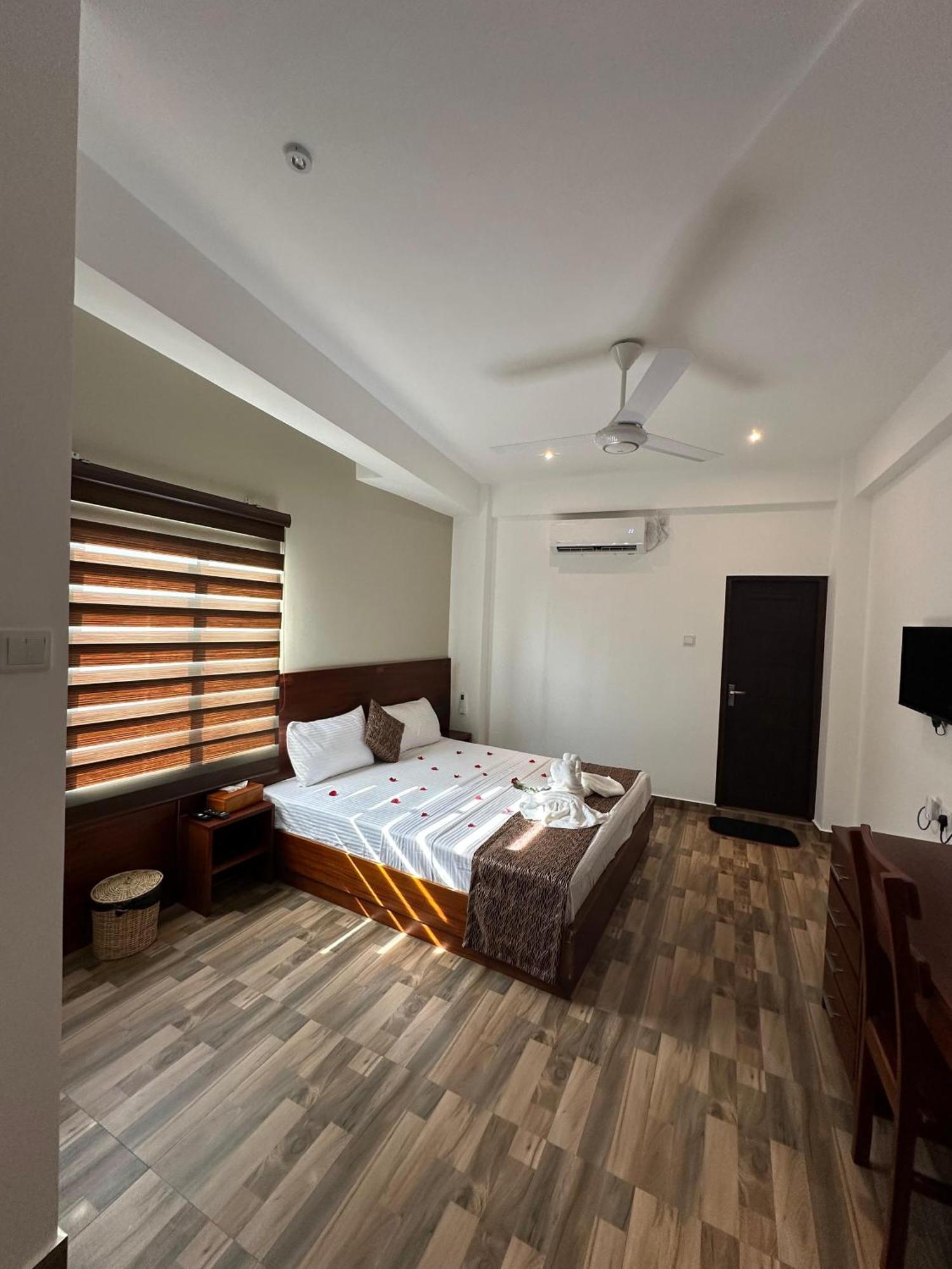 Cocos Polhena Hotel Matara Kültér fotó